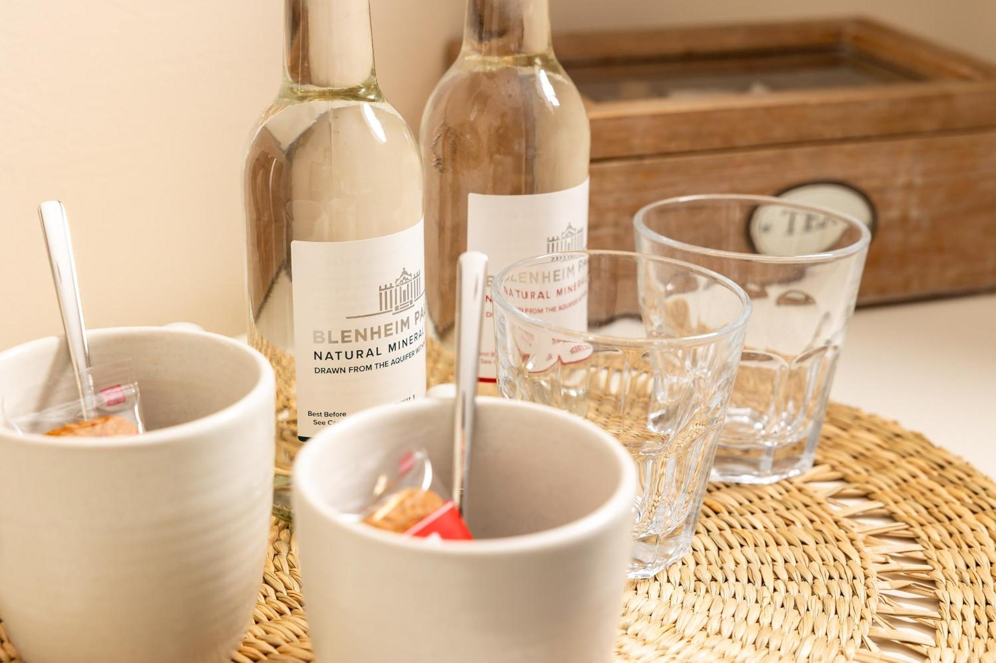 The Olde Coach House Inn Ashby Saint Ledgers Екстер'єр фото
