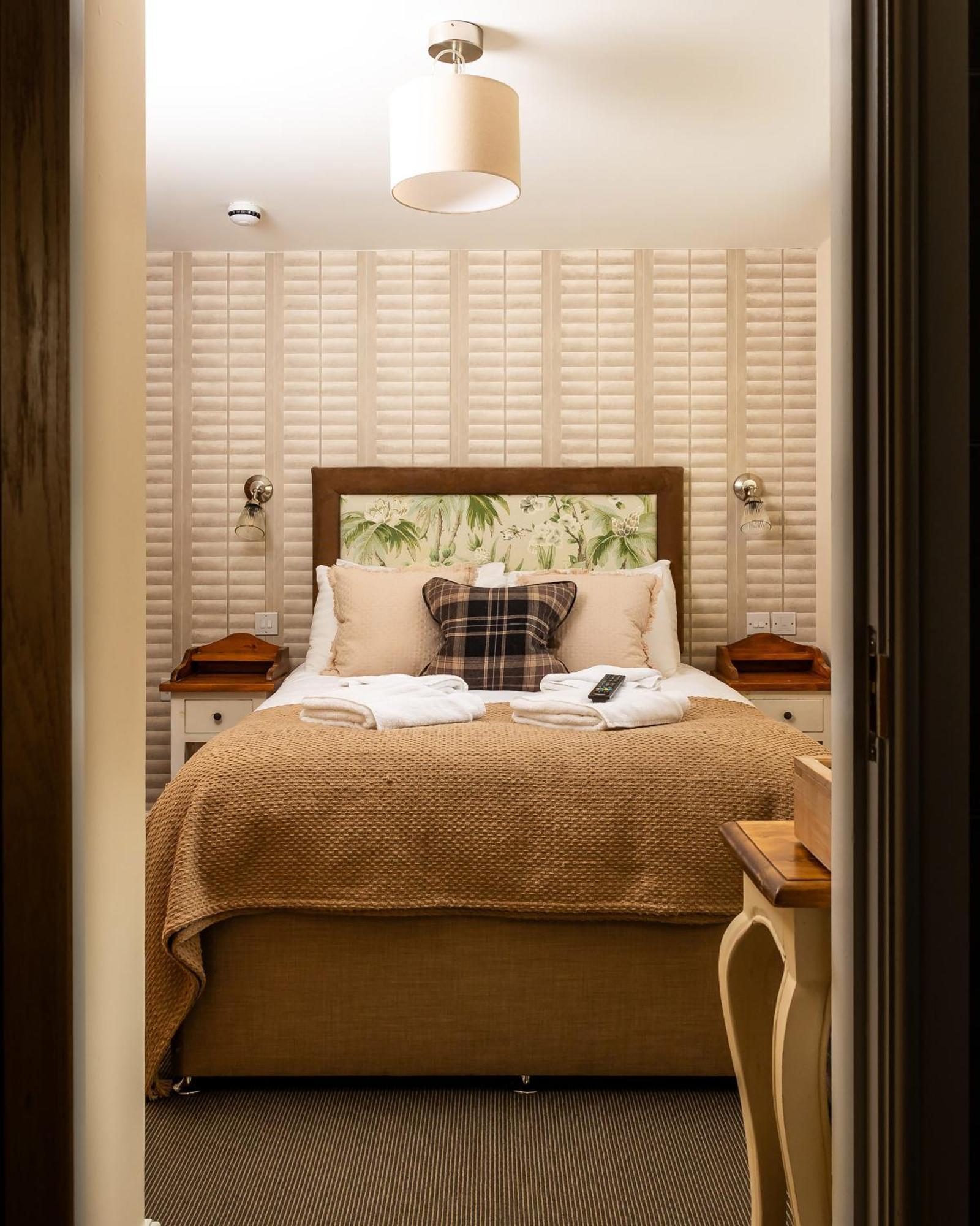 The Olde Coach House Inn Ashby Saint Ledgers Екстер'єр фото