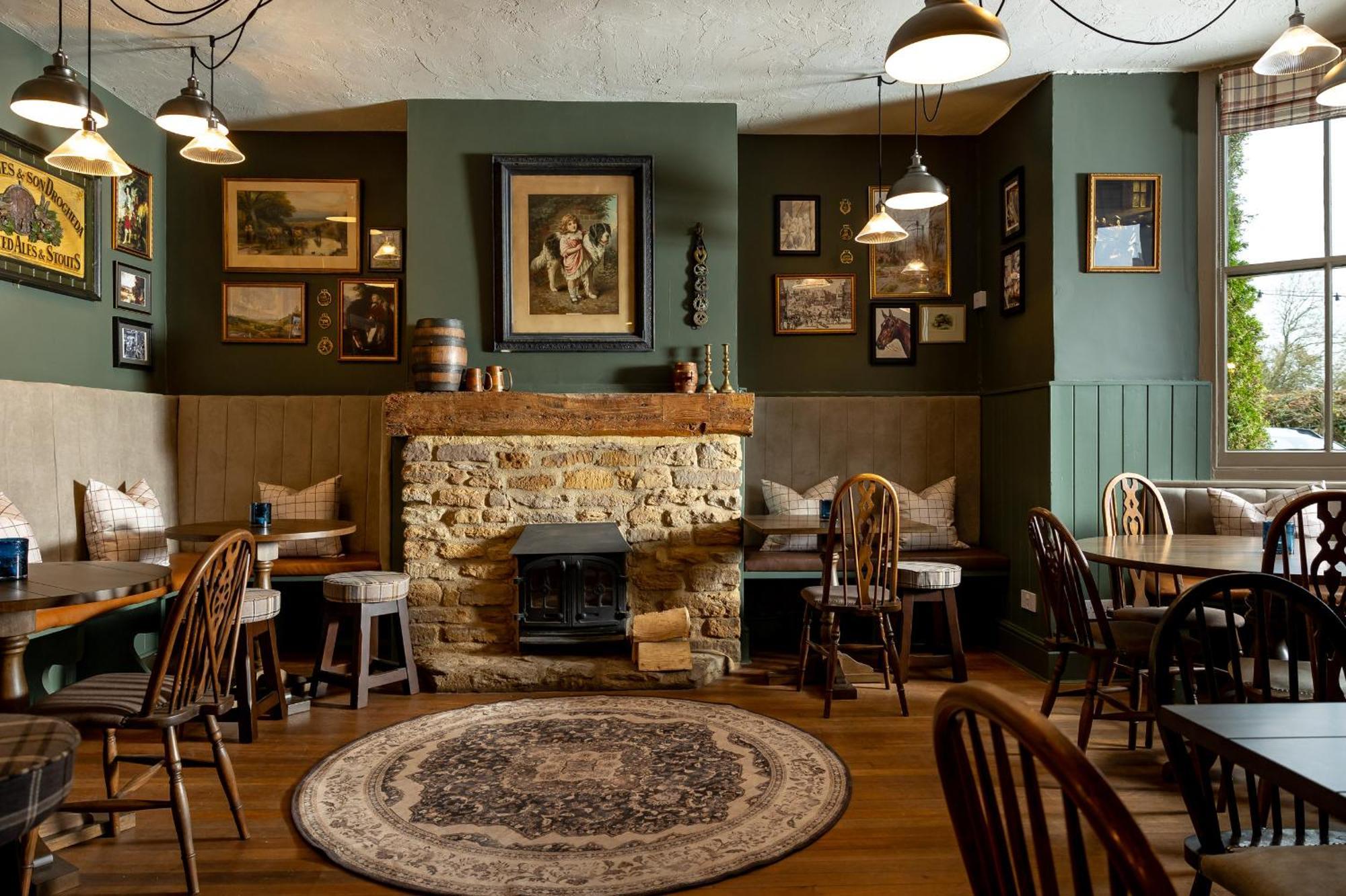 The Olde Coach House Inn Ashby Saint Ledgers Екстер'єр фото