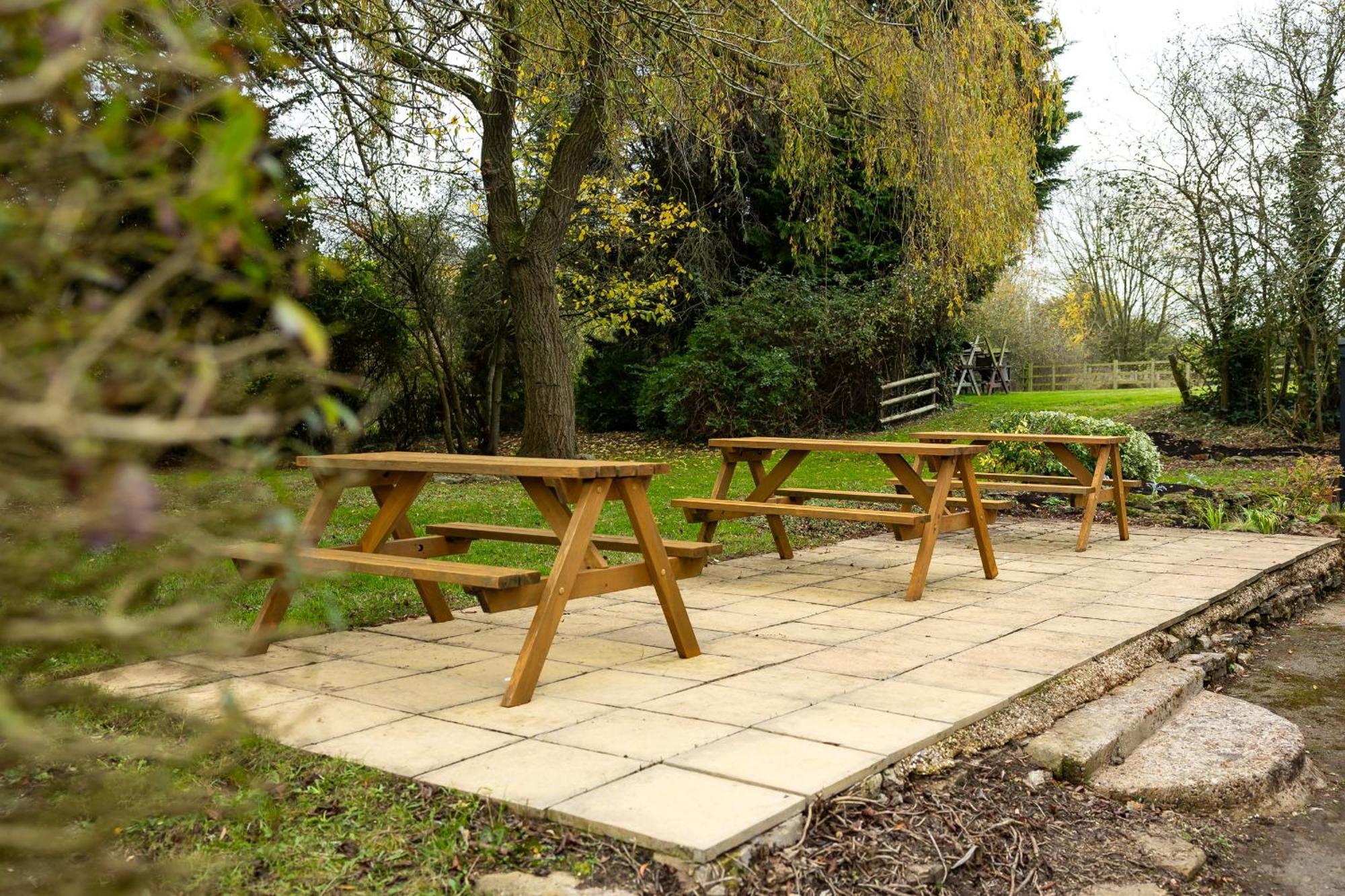 The Olde Coach House Inn Ashby Saint Ledgers Екстер'єр фото