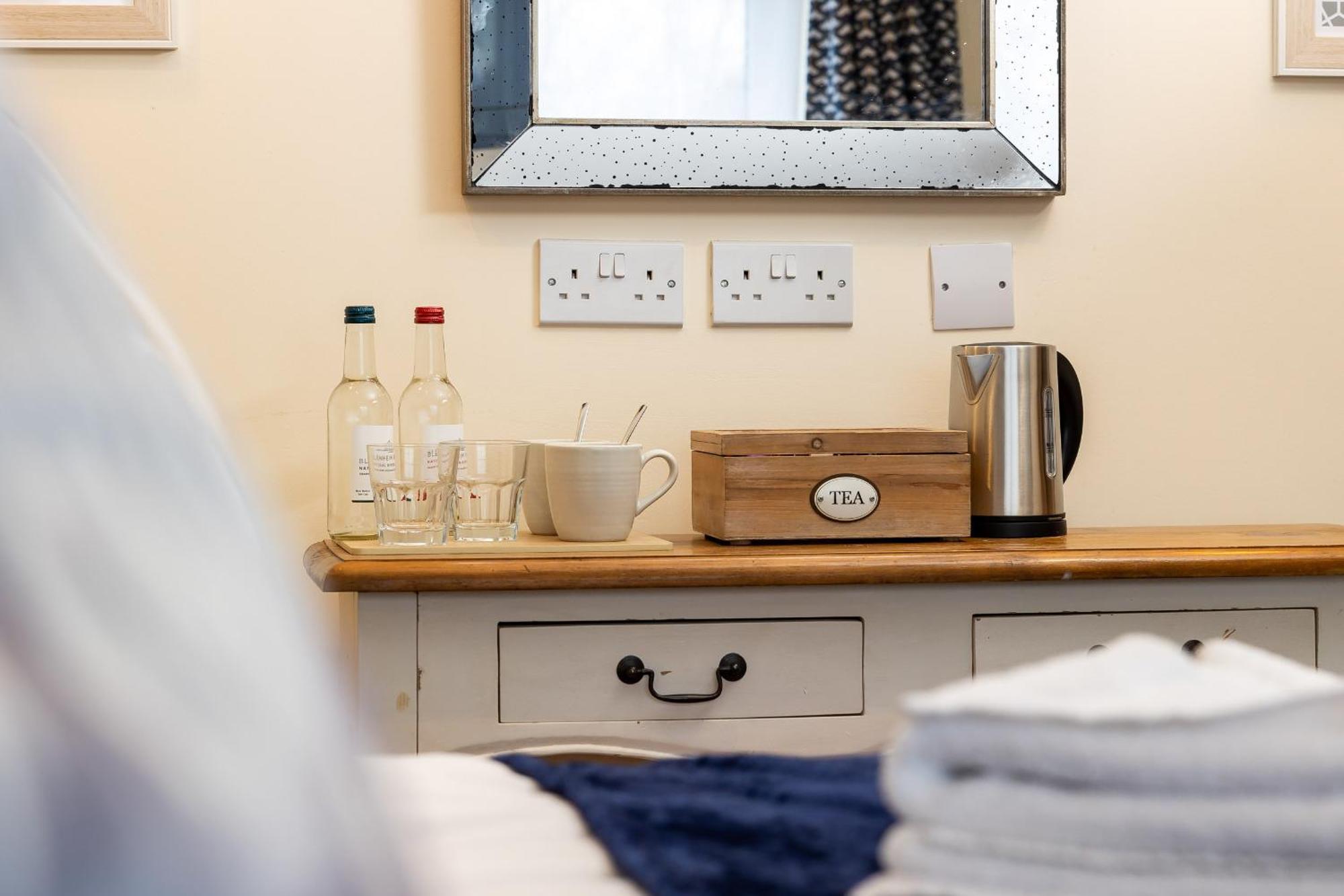 The Olde Coach House Inn Ashby Saint Ledgers Екстер'єр фото