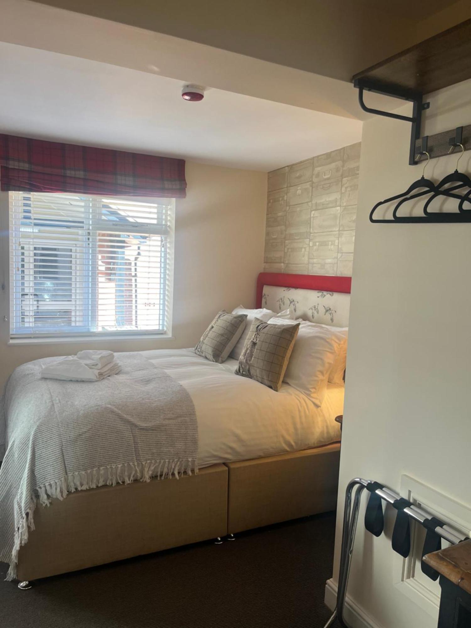 The Olde Coach House Inn Ashby Saint Ledgers Номер фото