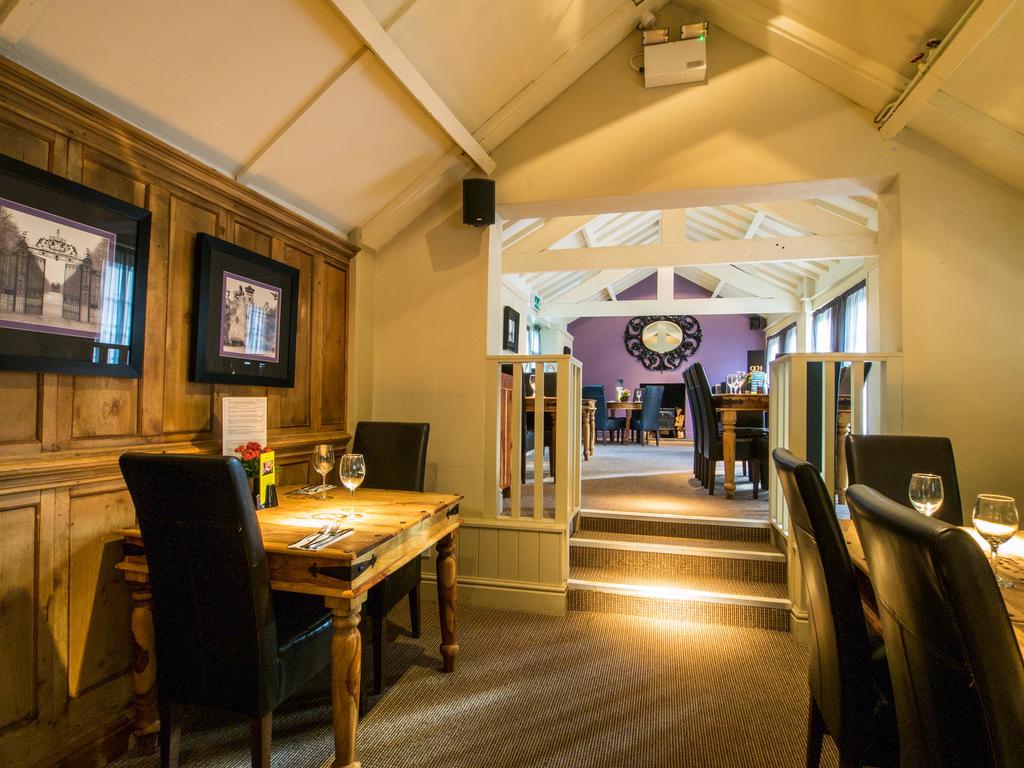 The Olde Coach House Inn Ashby Saint Ledgers Екстер'єр фото