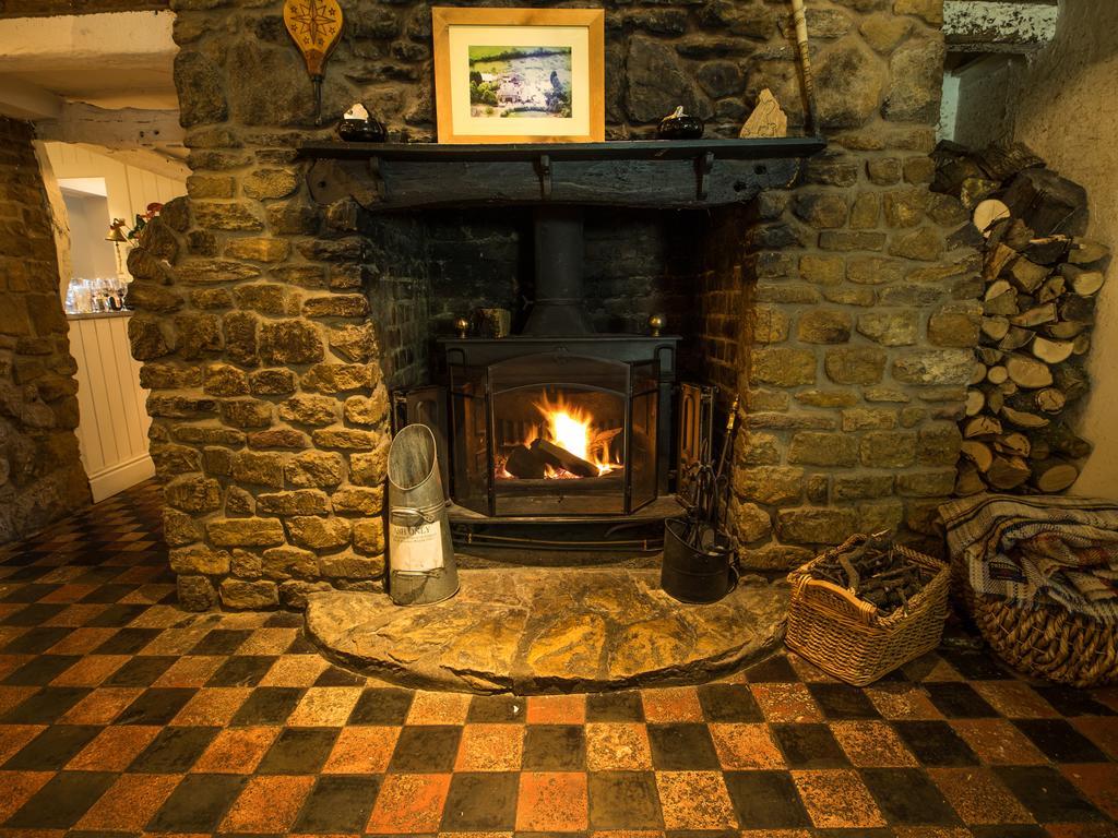 The Olde Coach House Inn Ashby Saint Ledgers Екстер'єр фото