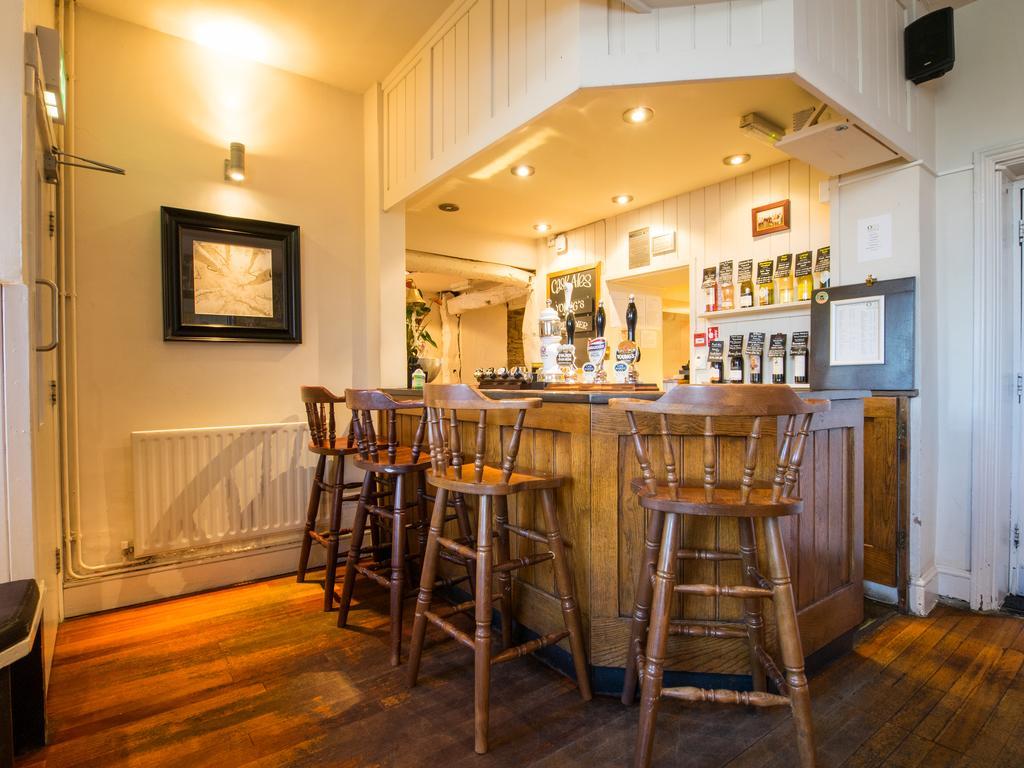 The Olde Coach House Inn Ashby Saint Ledgers Екстер'єр фото