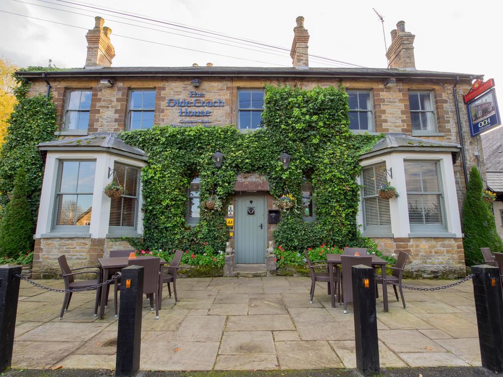 The Olde Coach House Inn Ashby Saint Ledgers Екстер'єр фото